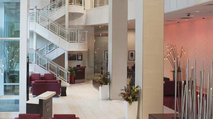 Lobby of the DoubleTree by Hilton Rochester - Mayo Clinic Area.