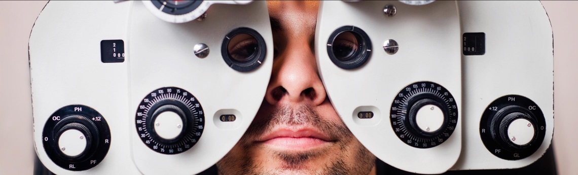 Ophthalmology-display-eyetest